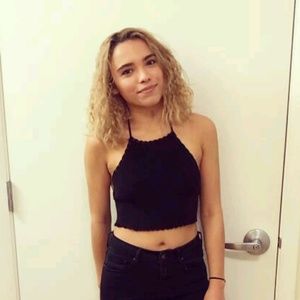 Meet your Posher, Leanne